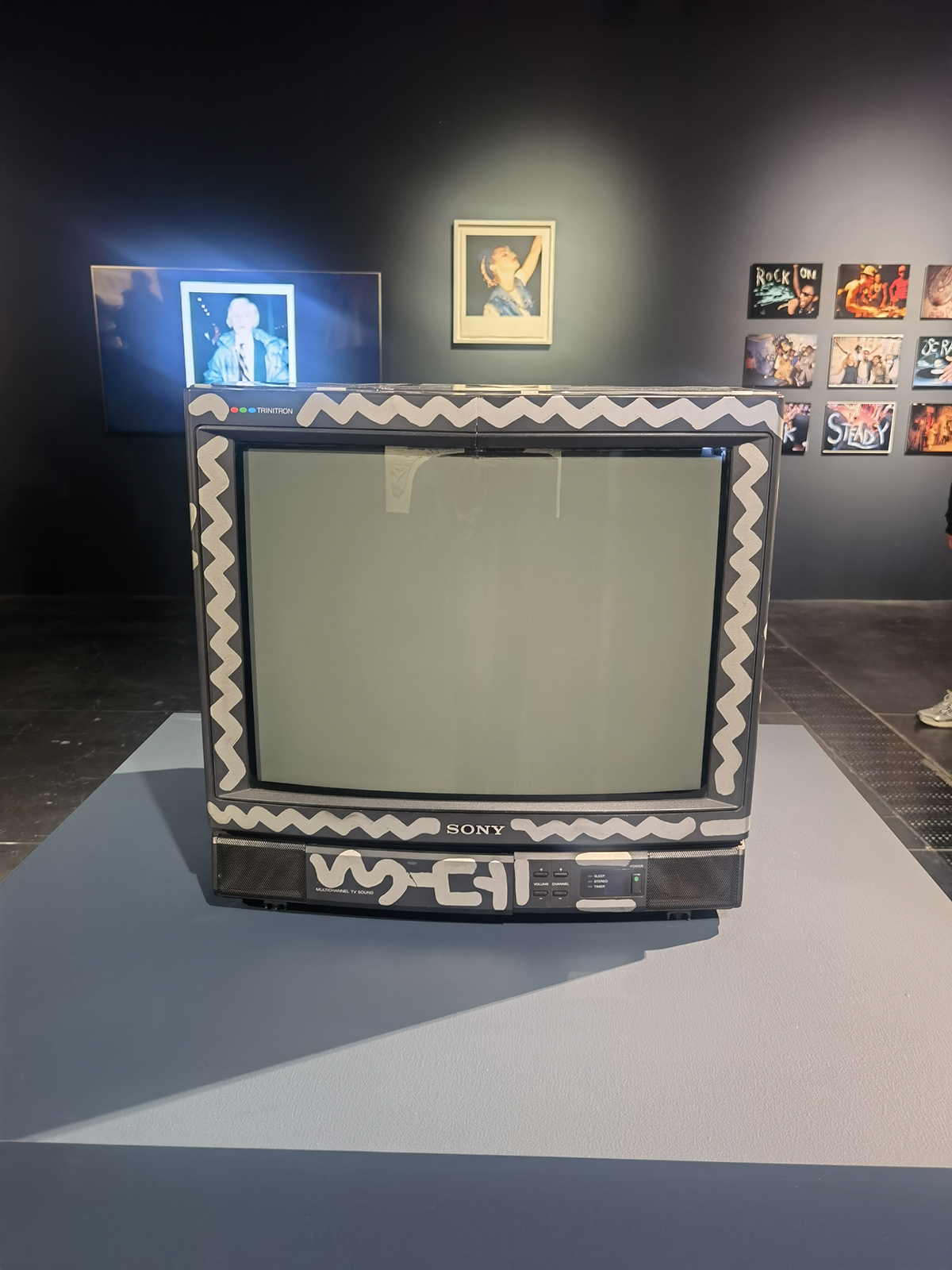 images/art/2022-10-29 下城往事：1980年代的纽约艺术现场/37.jpg